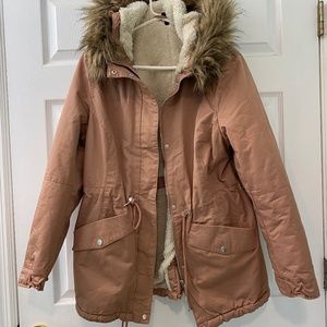 H&M fleece lined dusty pink jacket with removable faux fur hood, size 4